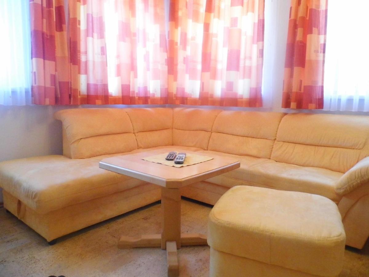 Viehhauser Apartament *